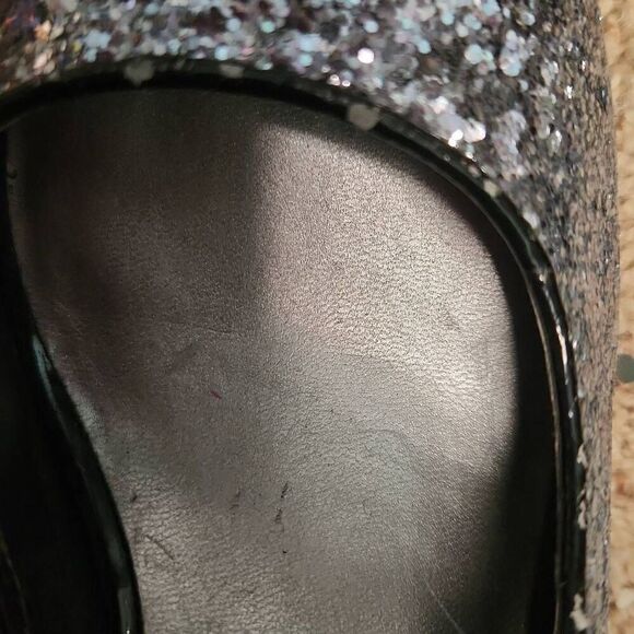 ɗ Fergie silver sparkly and black high heel pumps m - Picture 11 of 12